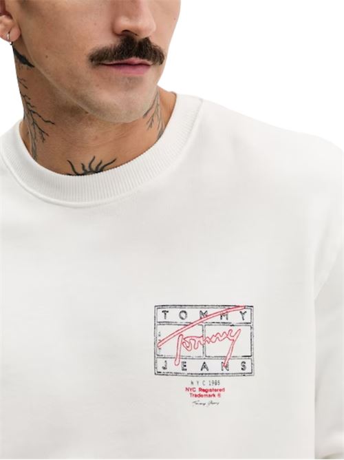 Felpa girocollo con grafica sul retro Tommy Jeans | DM0DM22366YBL